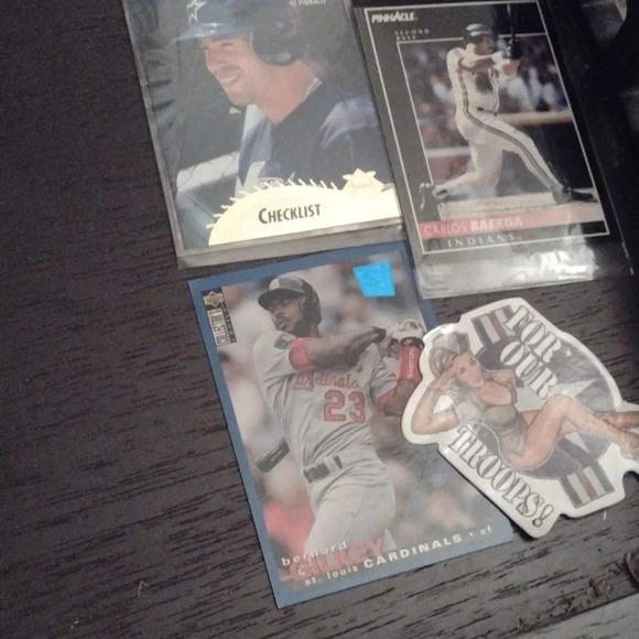 Baseball Card Lot - Picture 2 of 3